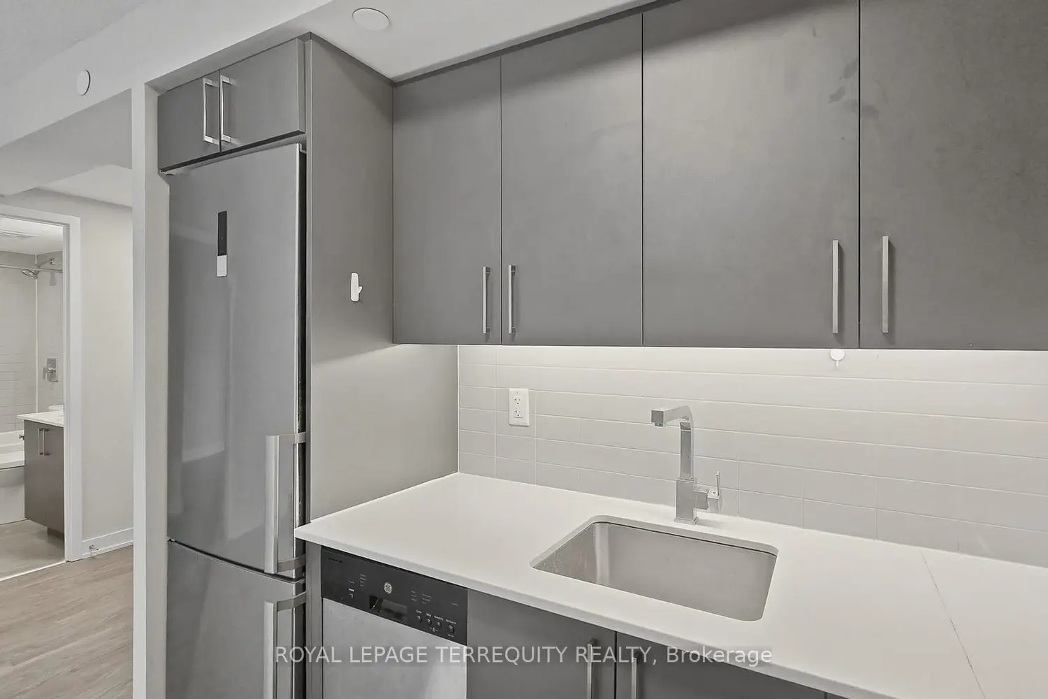 Additional image 11 of 38 Monte Kwinter Court 527