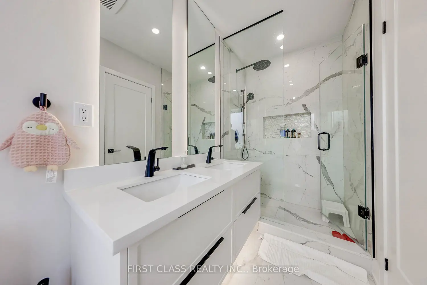 431 Roxton Road photo 2