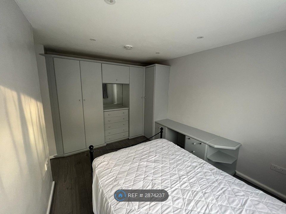 Additional image 10 of 5 bed semi-detached house to rentPomfret Avenue, Luton LU2