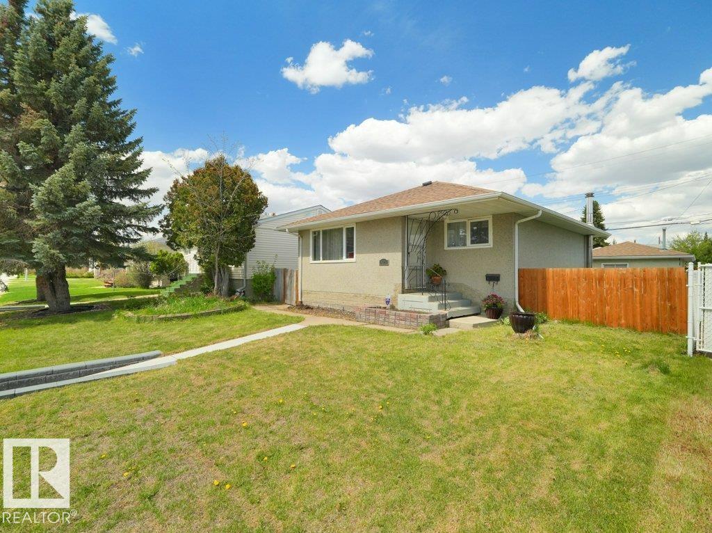 6324 132 Avenue NW, Edmonton, AB, T5A0J7
