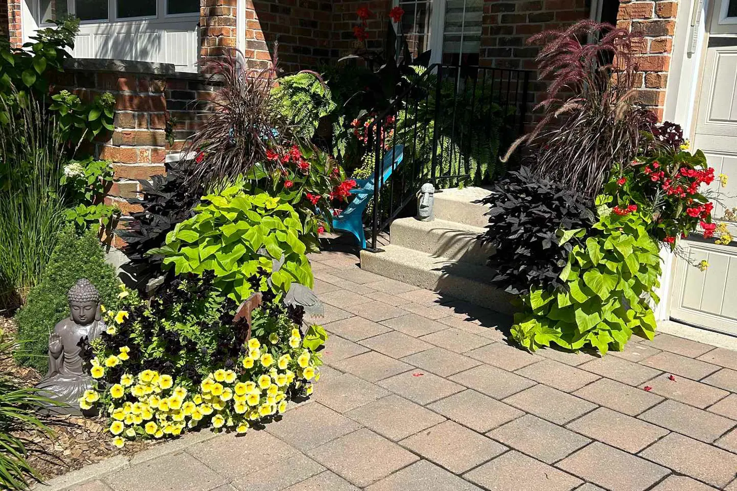 464 Commissioners Road 16