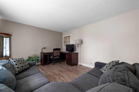 Additional image 8 of 4206 60 Street Close, Camrose, AB, T4V 2H3