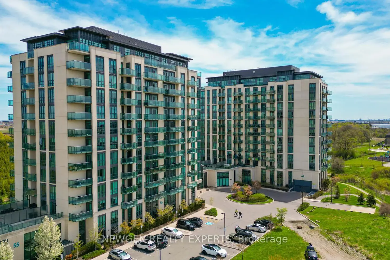 Additional image 18 of 65 Yorkland Boulevard 808