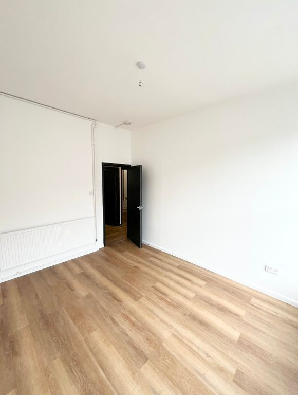 Additional image 4 of 1 bed flat to rentHolton Road, Barry CF63
