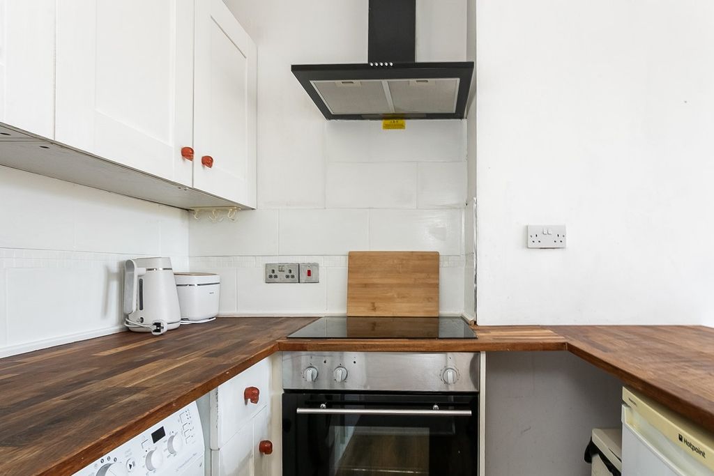 Additional image 7 of 1 bed flat for saleGorgie Road, Edinburgh EH11