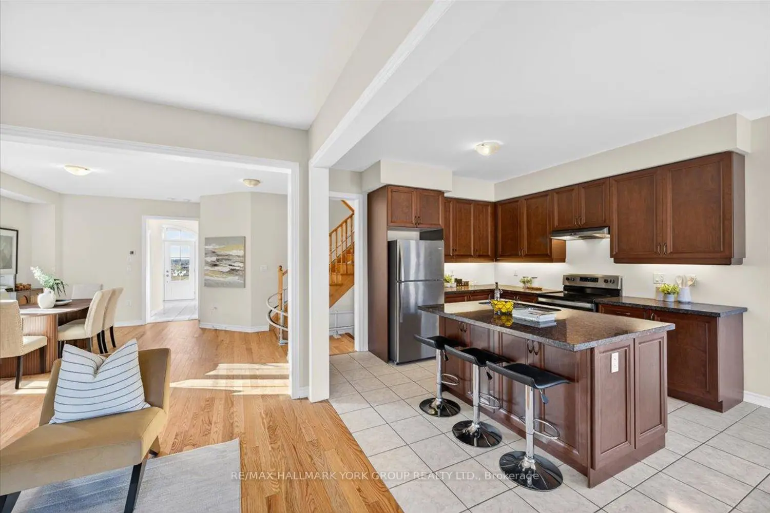 Additional image 7 of 1310 Broderick Street