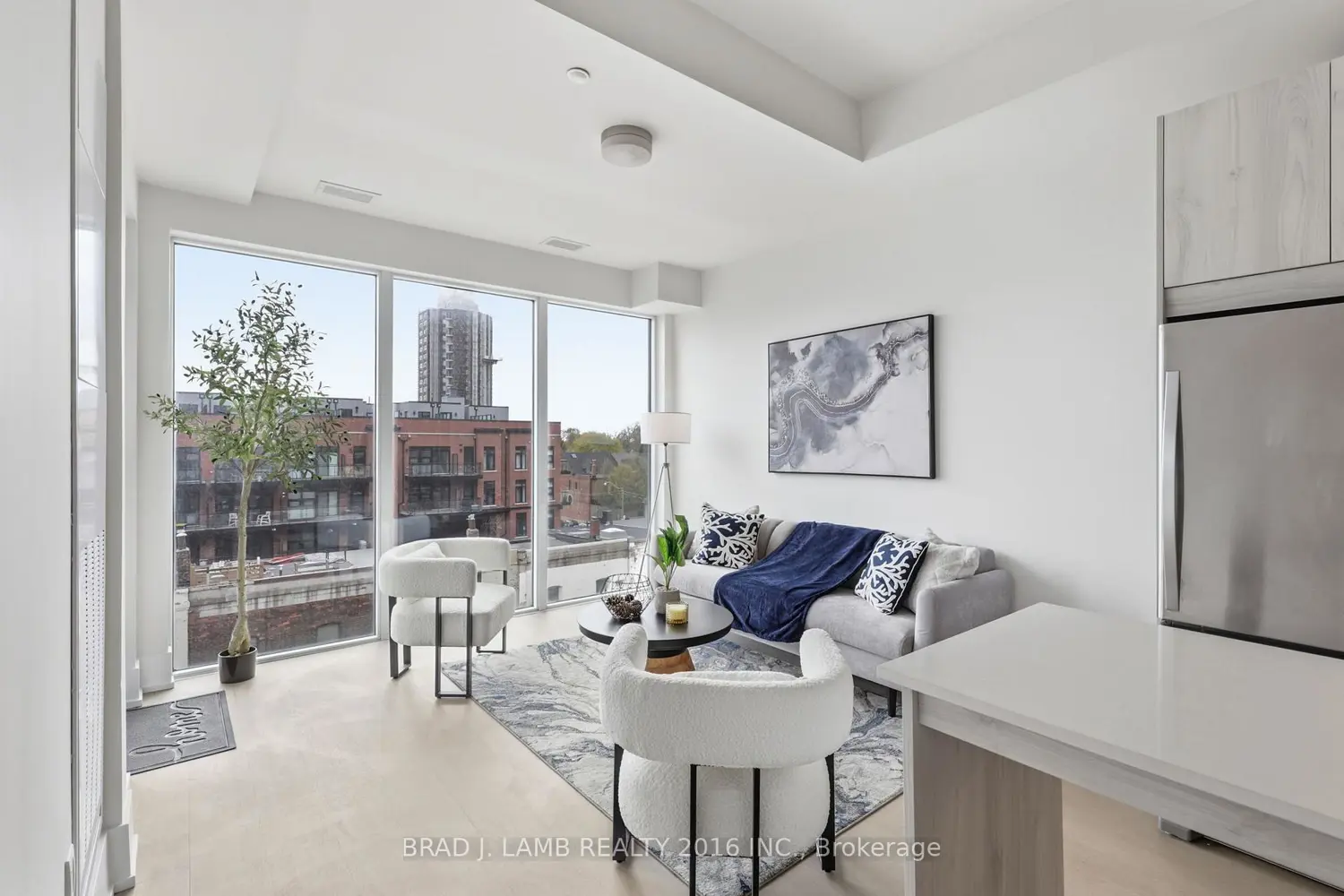 Additional image 9 of 495 Logan Avenue 413