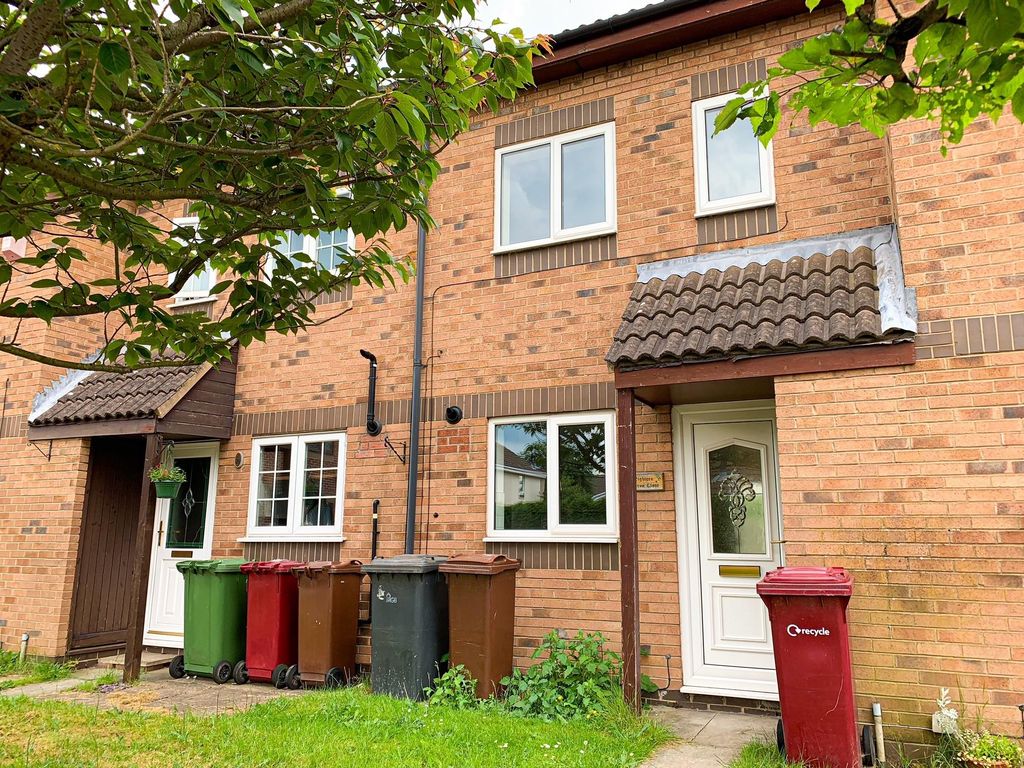 2 bed terraced house to rentHeron Close, Scunthorpe DN15