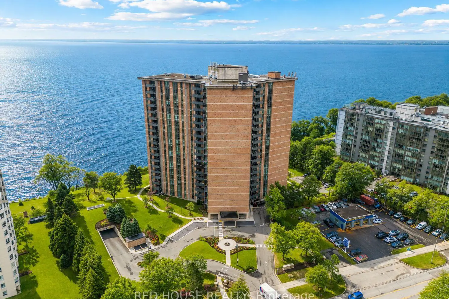 Additional image 2 of 5250 Lakeshore Road 809