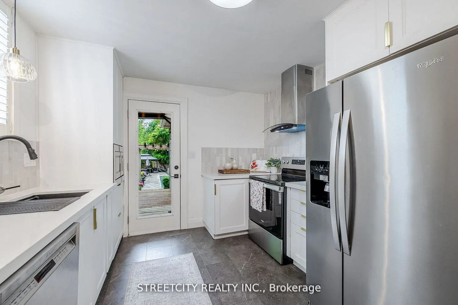 Additional image 6 of 931 Waterloo Street