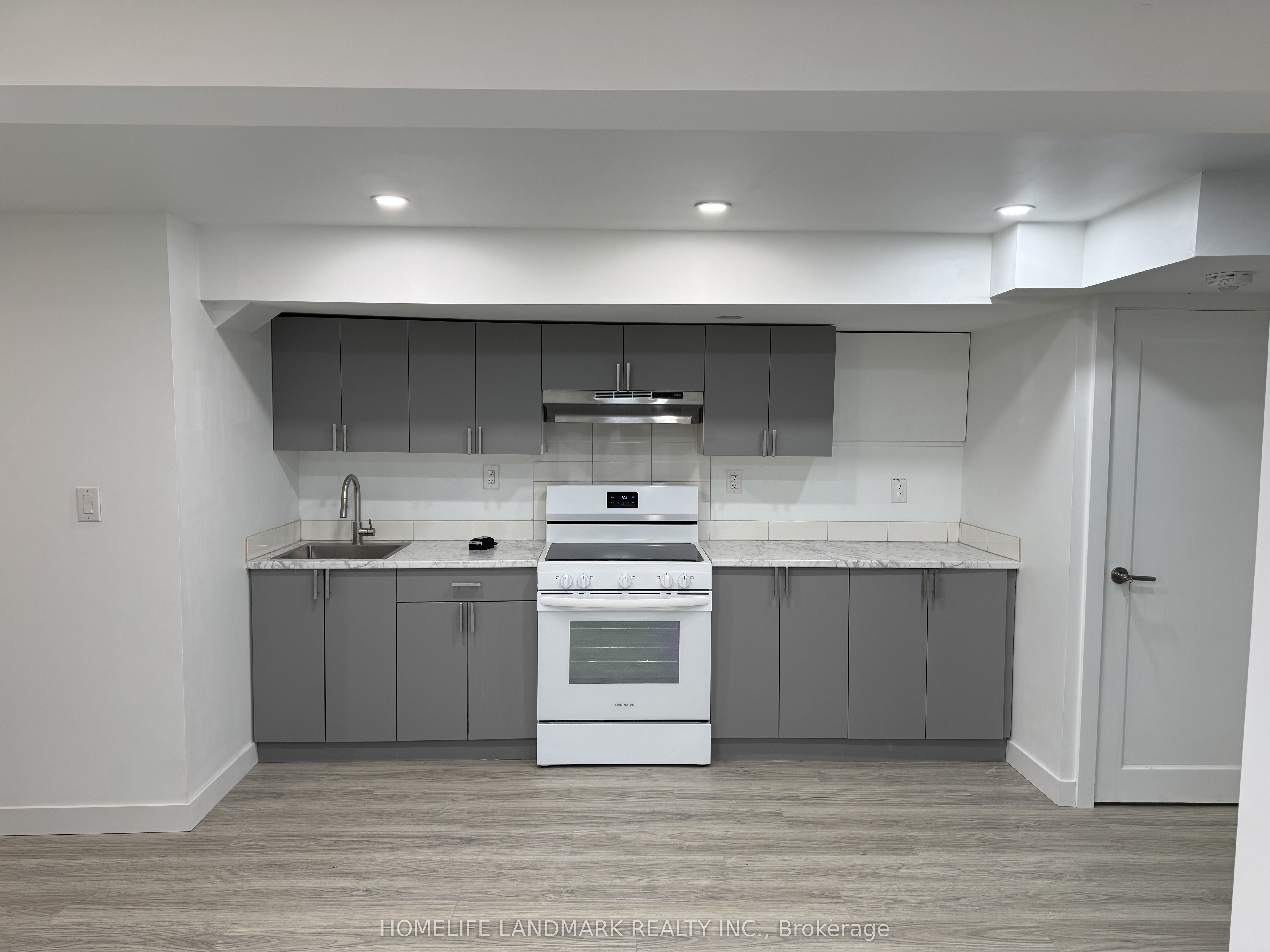 Additional image 4 of 13 Turner Court S, Bradford West Gwillimbury, ON, L3Z 2W3