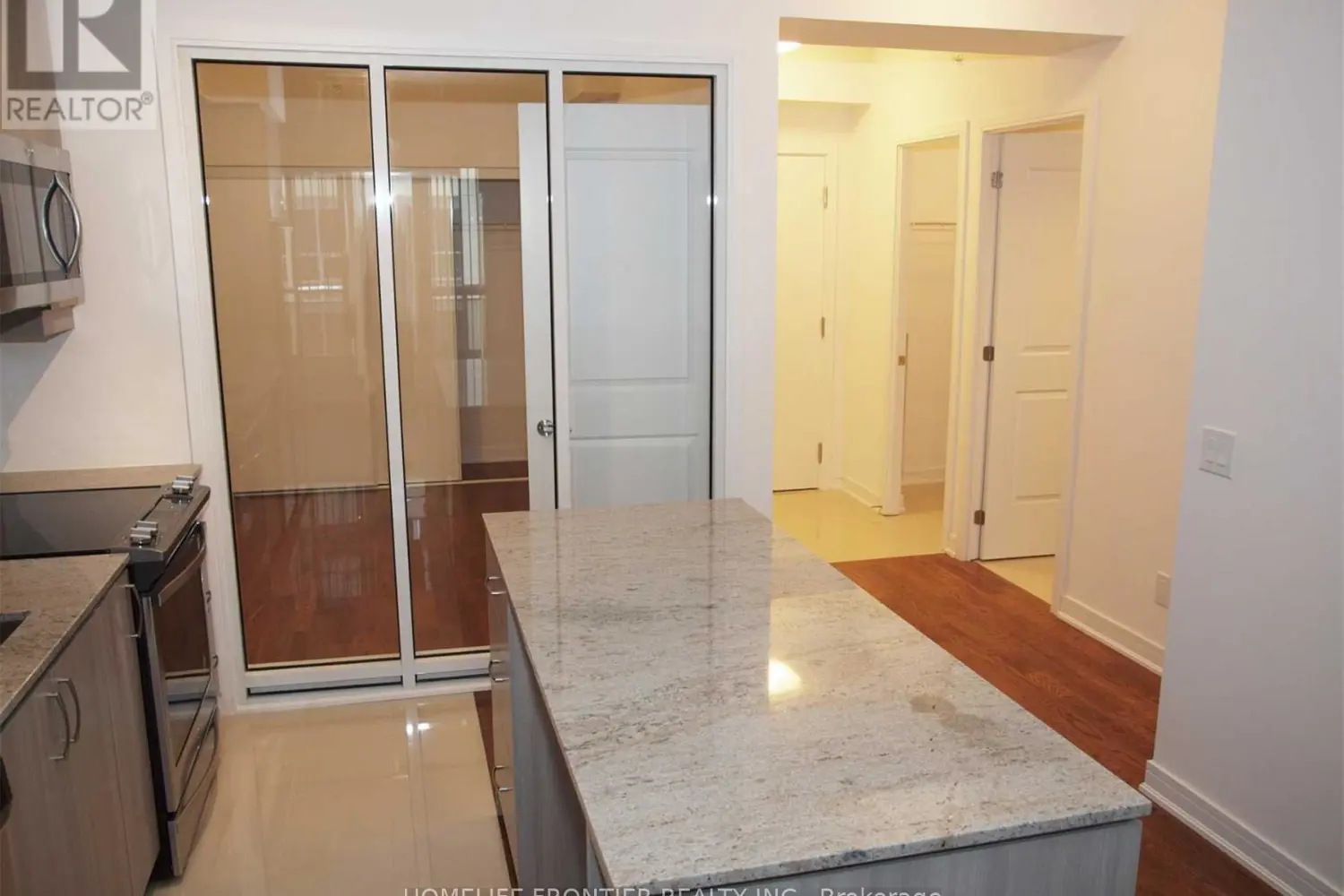 Additional image 5 of 9191 Yonge Street 512