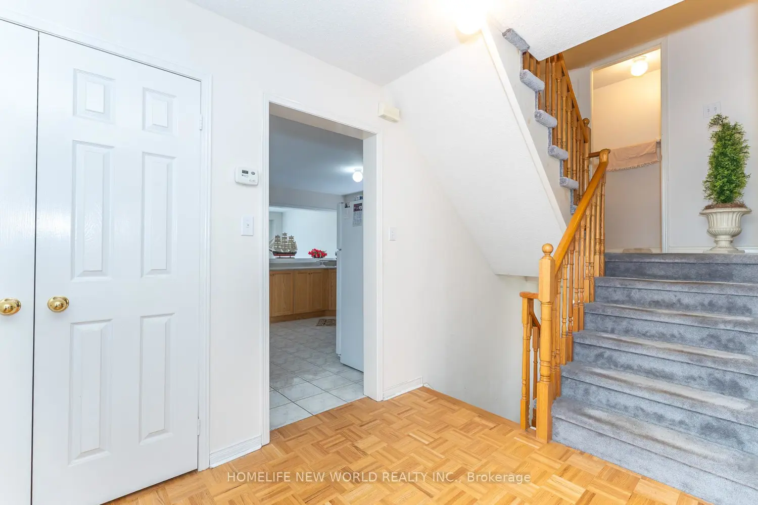 12 Touchstone Drive photo 3