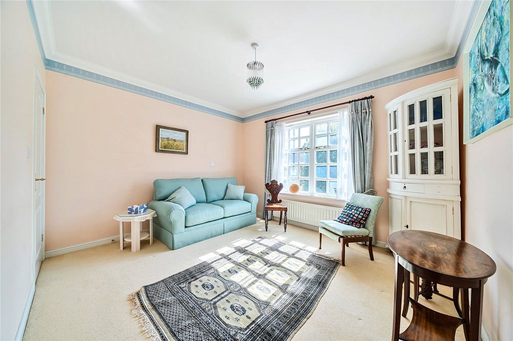 Additional image 15 of 3 bed detached house for salePriestland Gardens, Castle Village, Berkhamsted, Hertfordshire HP4