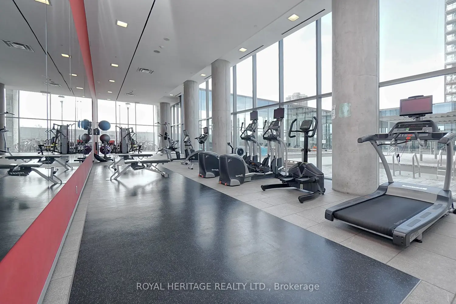Additional image 17 of 105 Queensway Avenue 1216