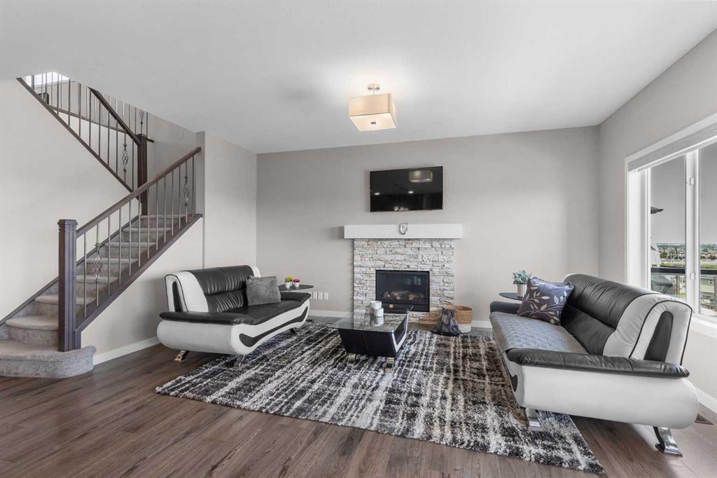 Additional image 3 of 247 Hillcrest Heights SW, Airdrie, AB, T4B 3Z2