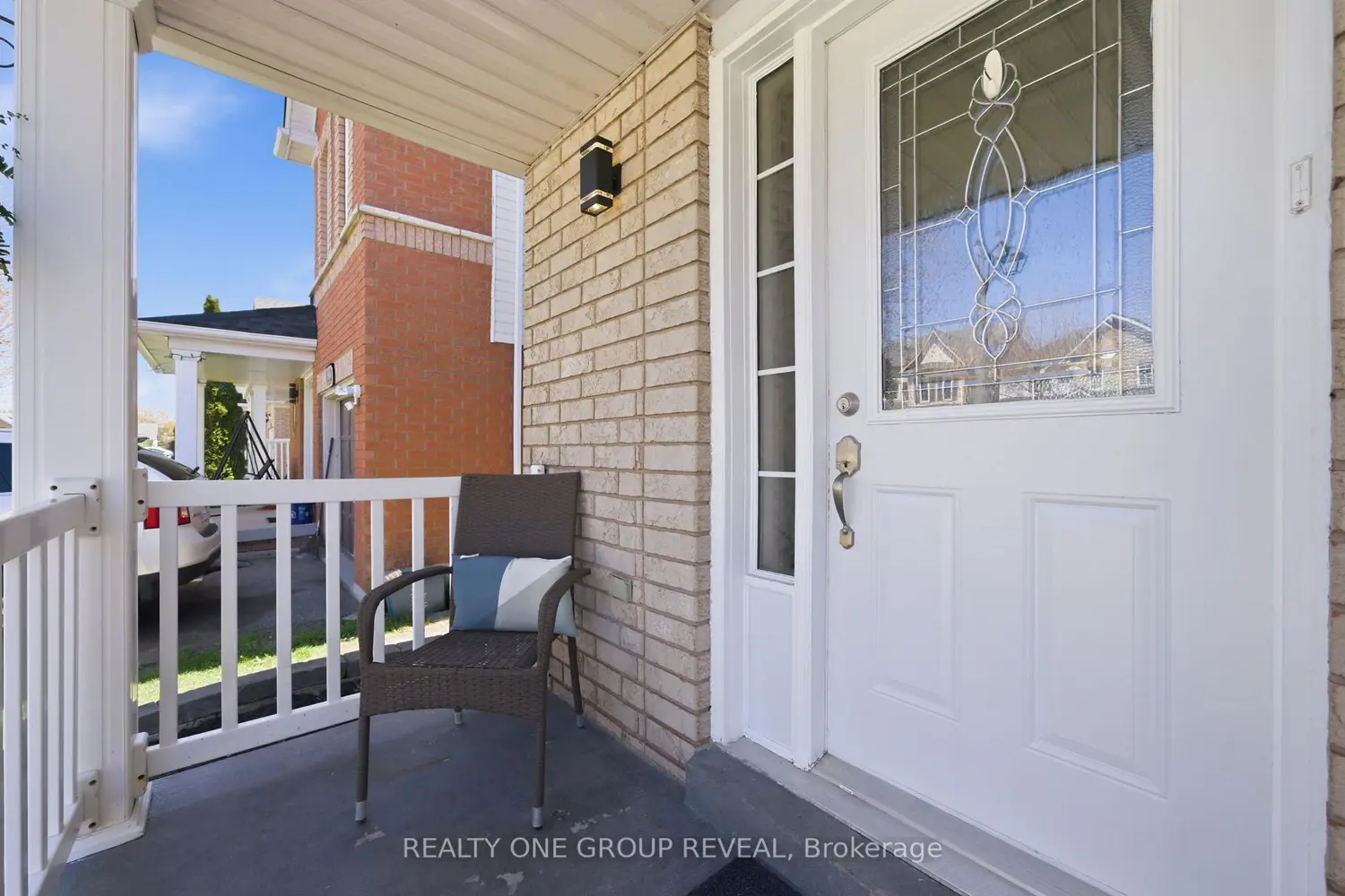 910 Taggart Crescent photo 3