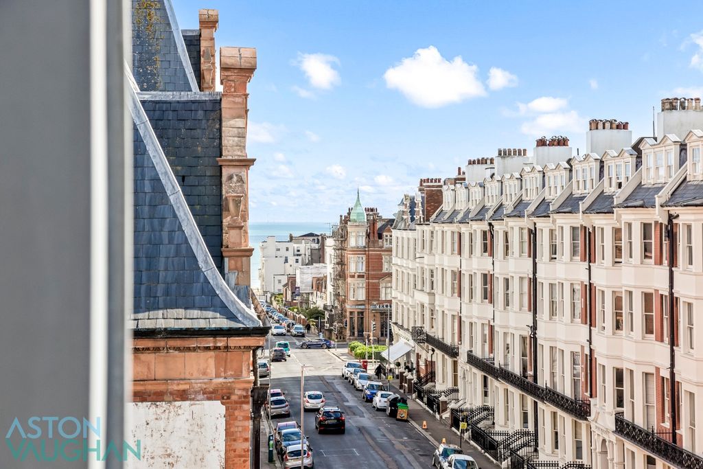 Additional image 2 of 3 bed flat for salePenthouse, Apartment 9, Botanica House, Hove BN3
