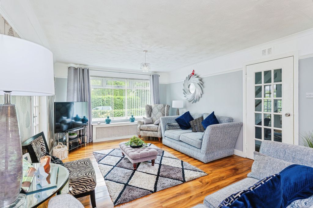 Additional image 8 of 3 bed detached house for saleCaldercuilt Road, Glasgow G20