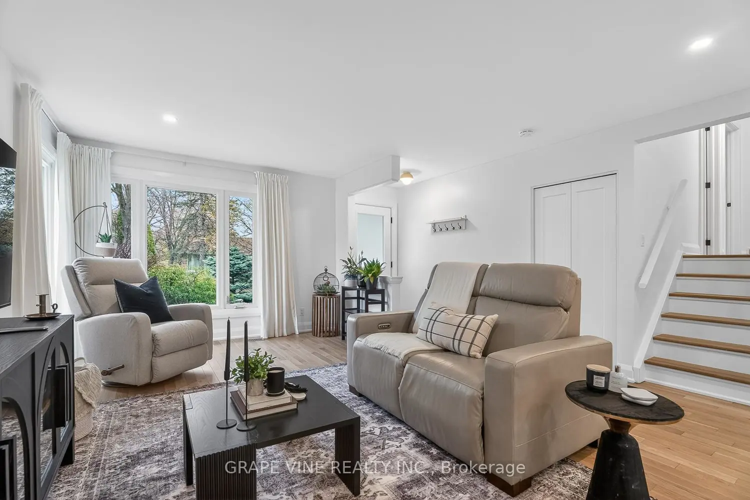 Additional image 9 of 730 Holt Crescent
