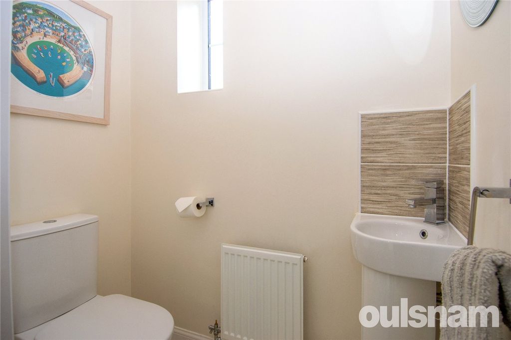 Additional image 5 of 4 bed detached house to rentMorville Street, Webheath, Redditch, Worcestershire B97