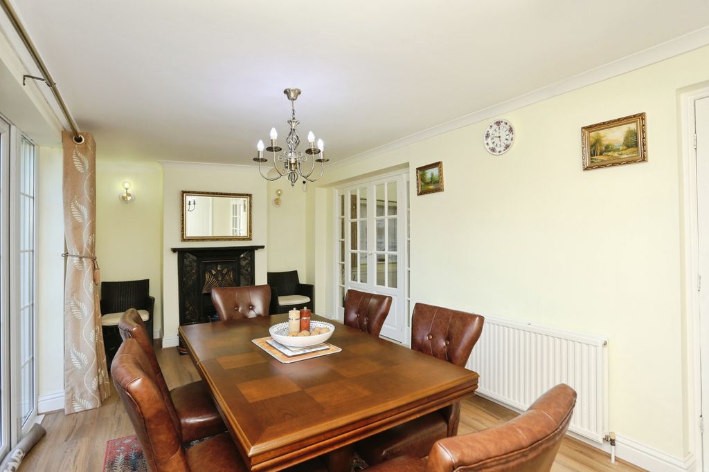 Additional image 8 of 3 bed bungalow for salePoverest Road, Orpington BR5