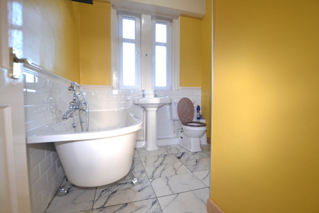 Additional image 6 of 2 bed flat to rentLothian Street, Bonnyrigg EH19