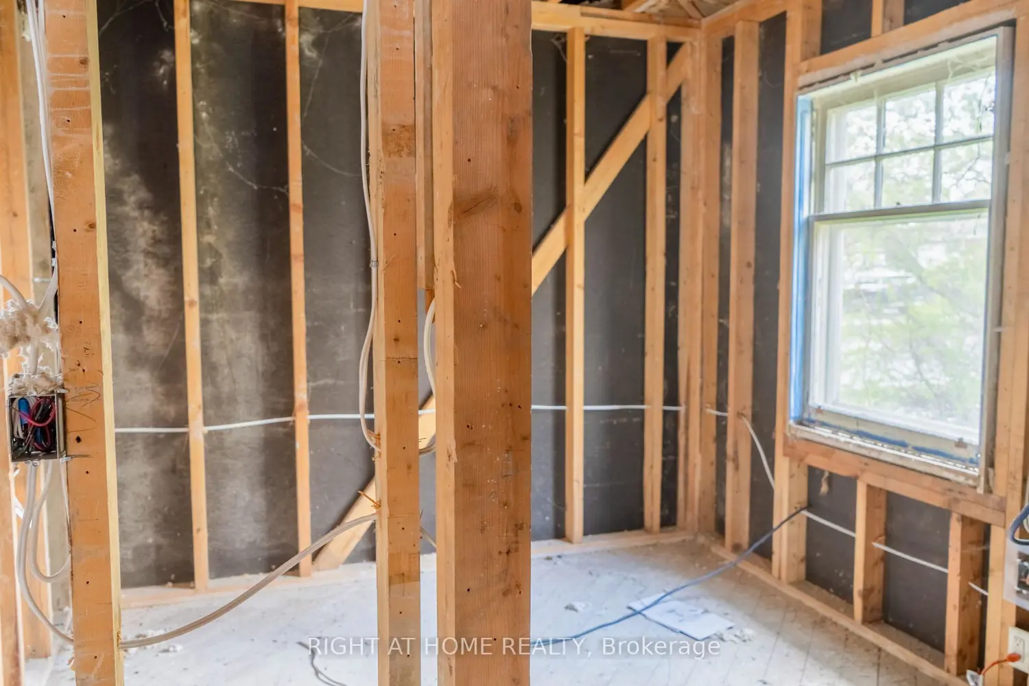 Additional image 12 of 727 Payne Street