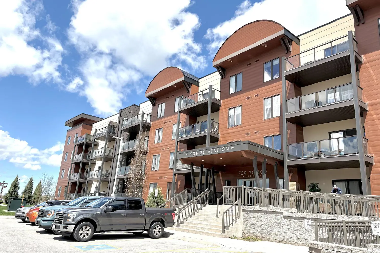 Additional image 3 of 720 Yonge Street 109
