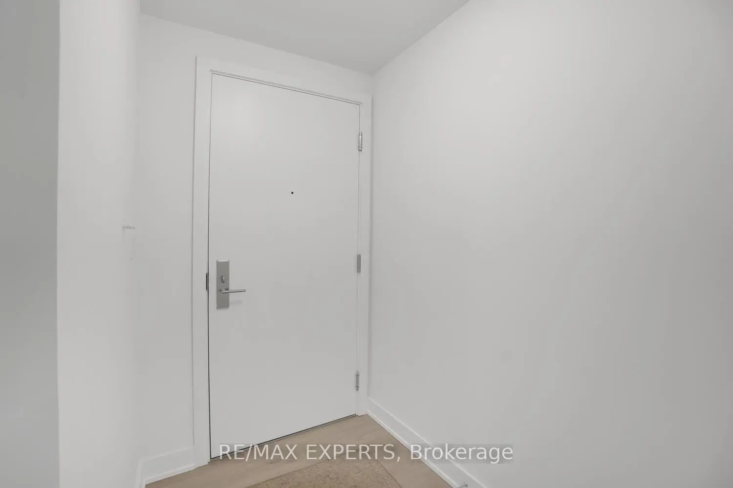 Additional image 4 of 1709 Bur Oak Avenue 309