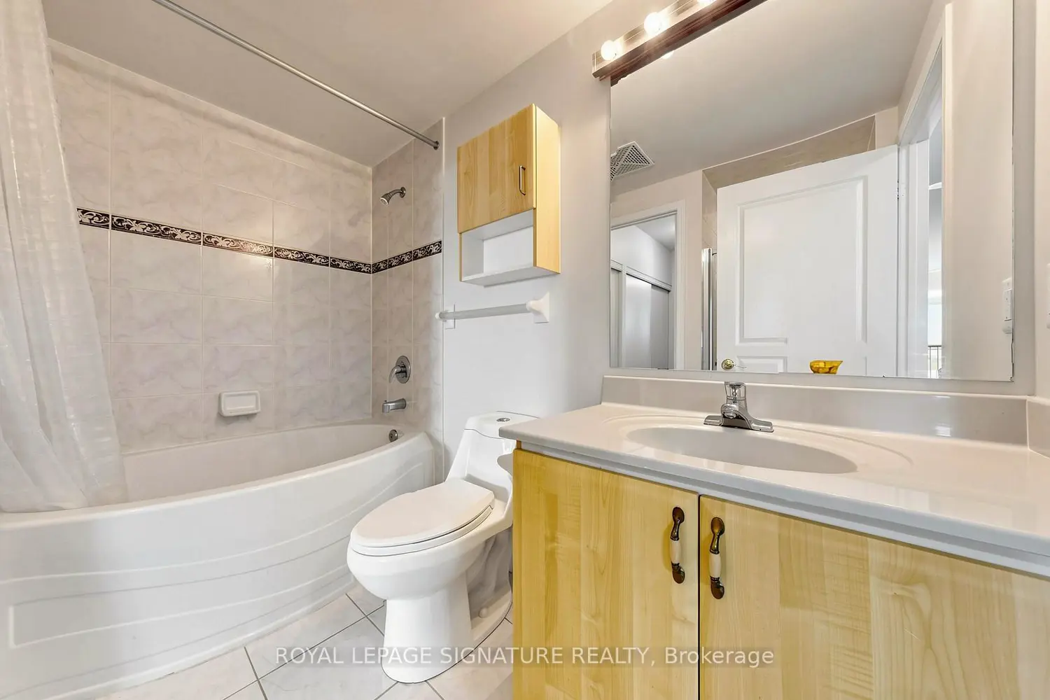 Additional image 10 of 200 Burnhamthorpe Road 1501
