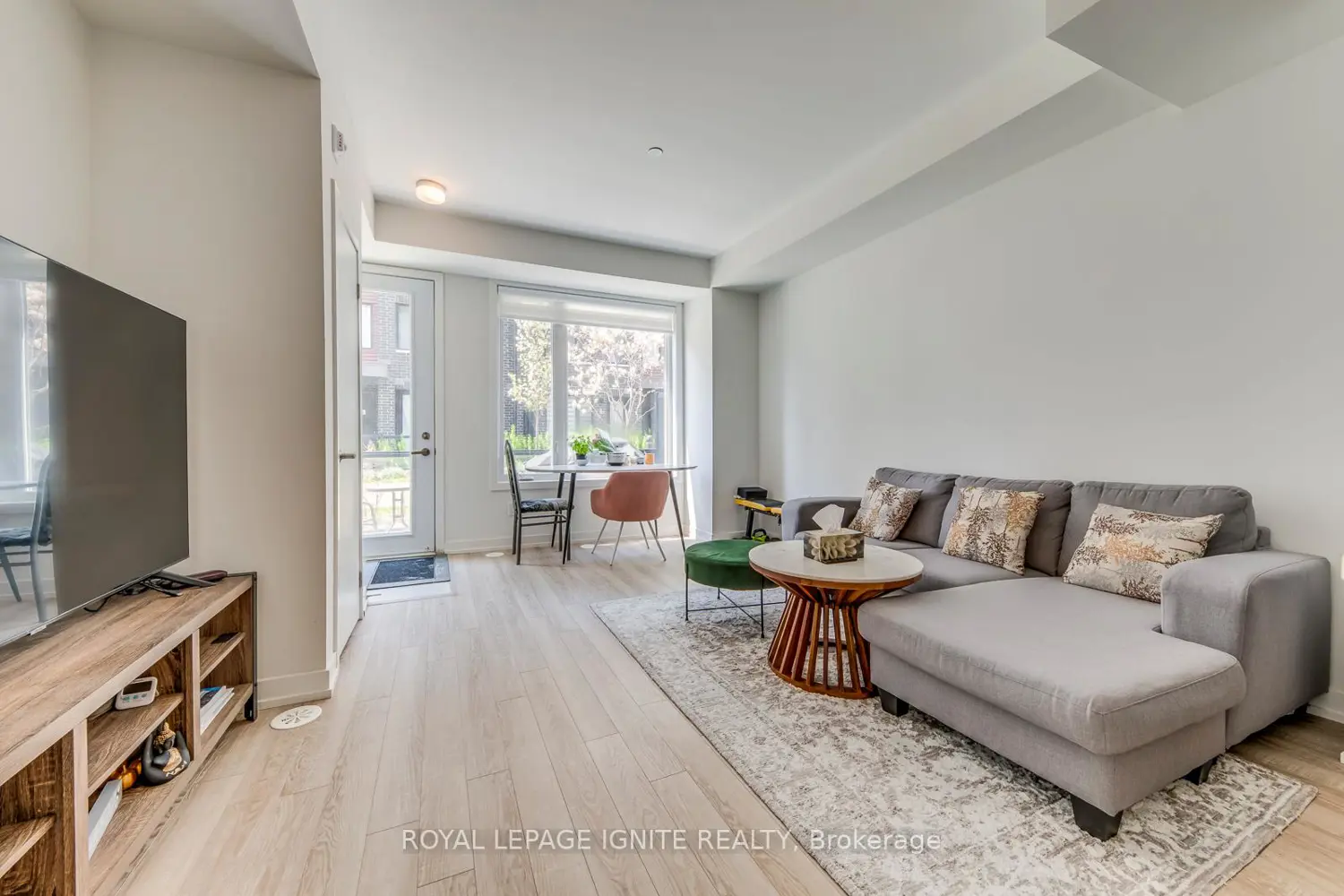 Additional image 6 of 3562 Colonial Drive 6