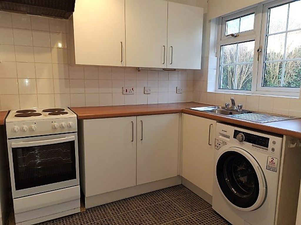 3 bed terraced house to rentPennyfarthing Lane, Undy NP26