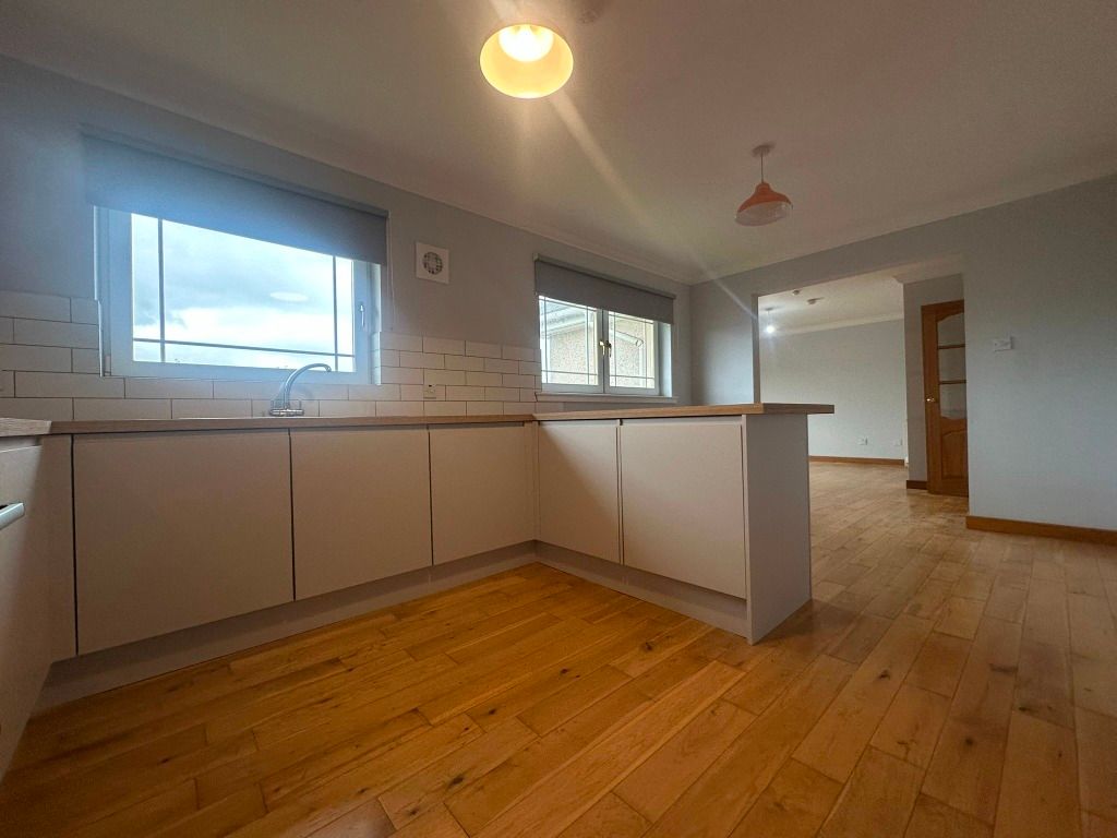Additional image 5 of 3 bed flat to rentAllands Avenue, Inchinnan, Renfrewshire PA4