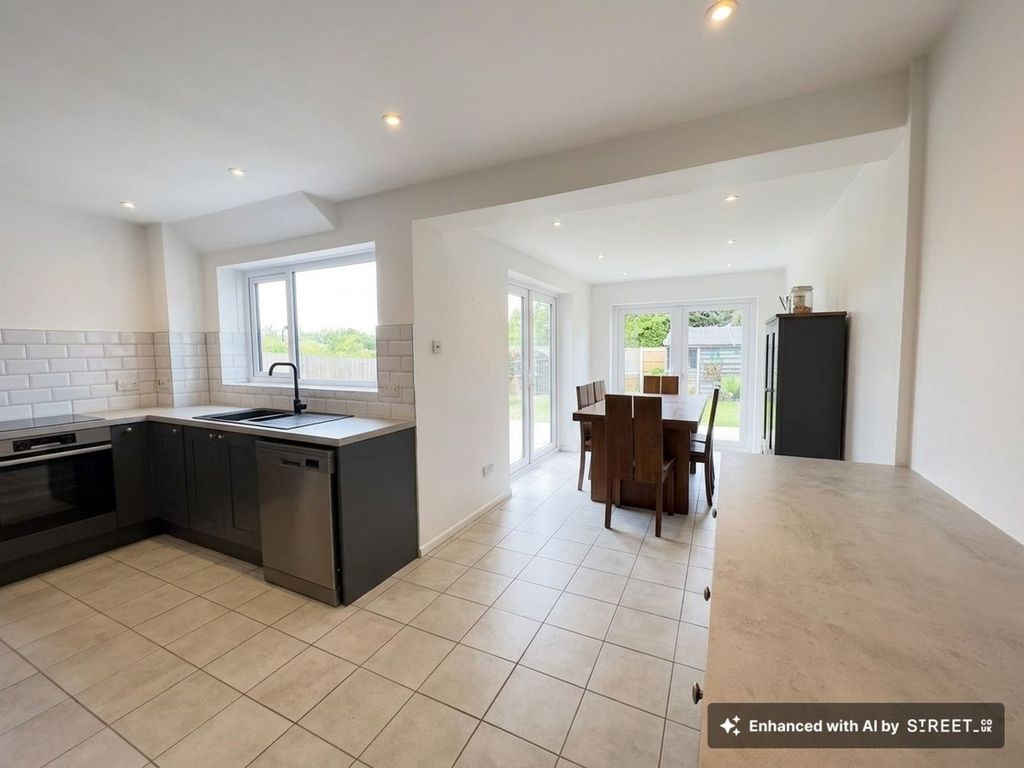 Additional image 14 of 4 bed detached house to rentCastle Meadows, Coity CF35