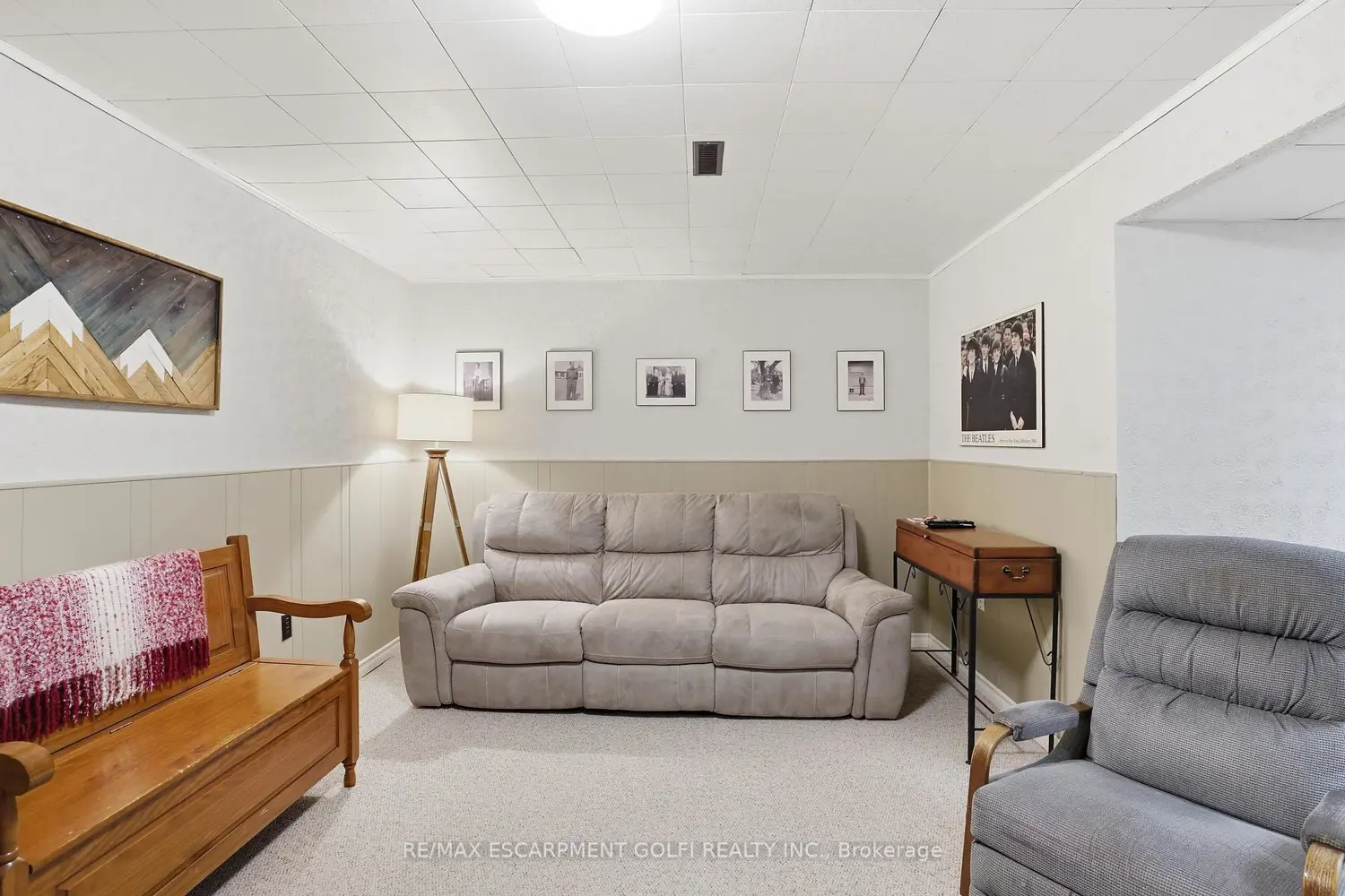 Additional image 15 of 6767 Thoroldsstone Road 97