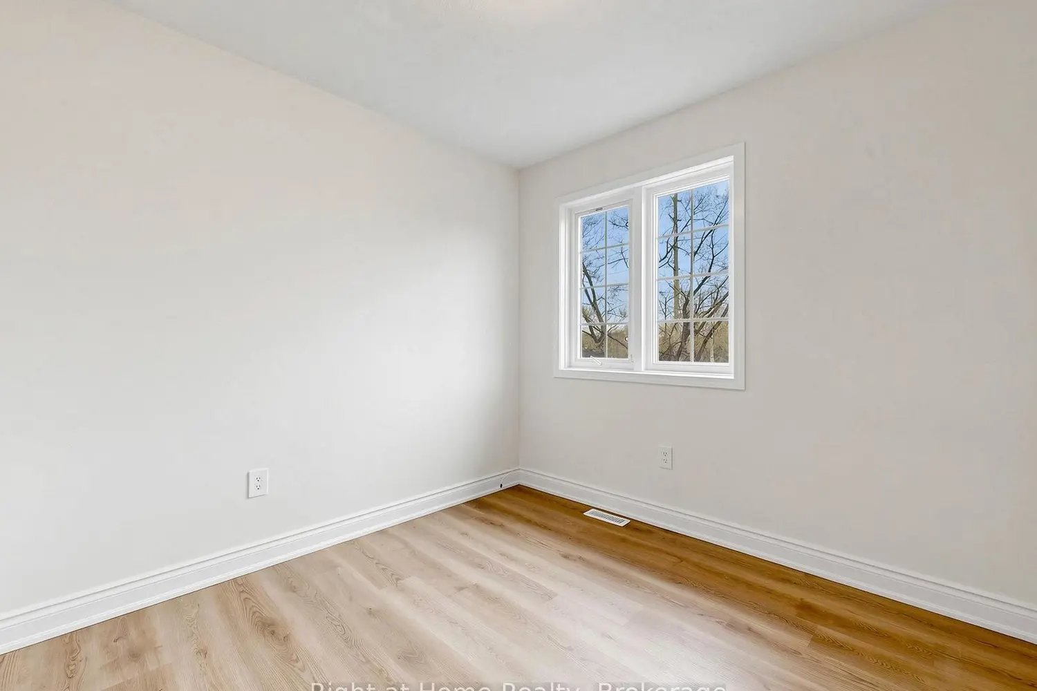 Additional image 13 of 271 Richvale Drive 56