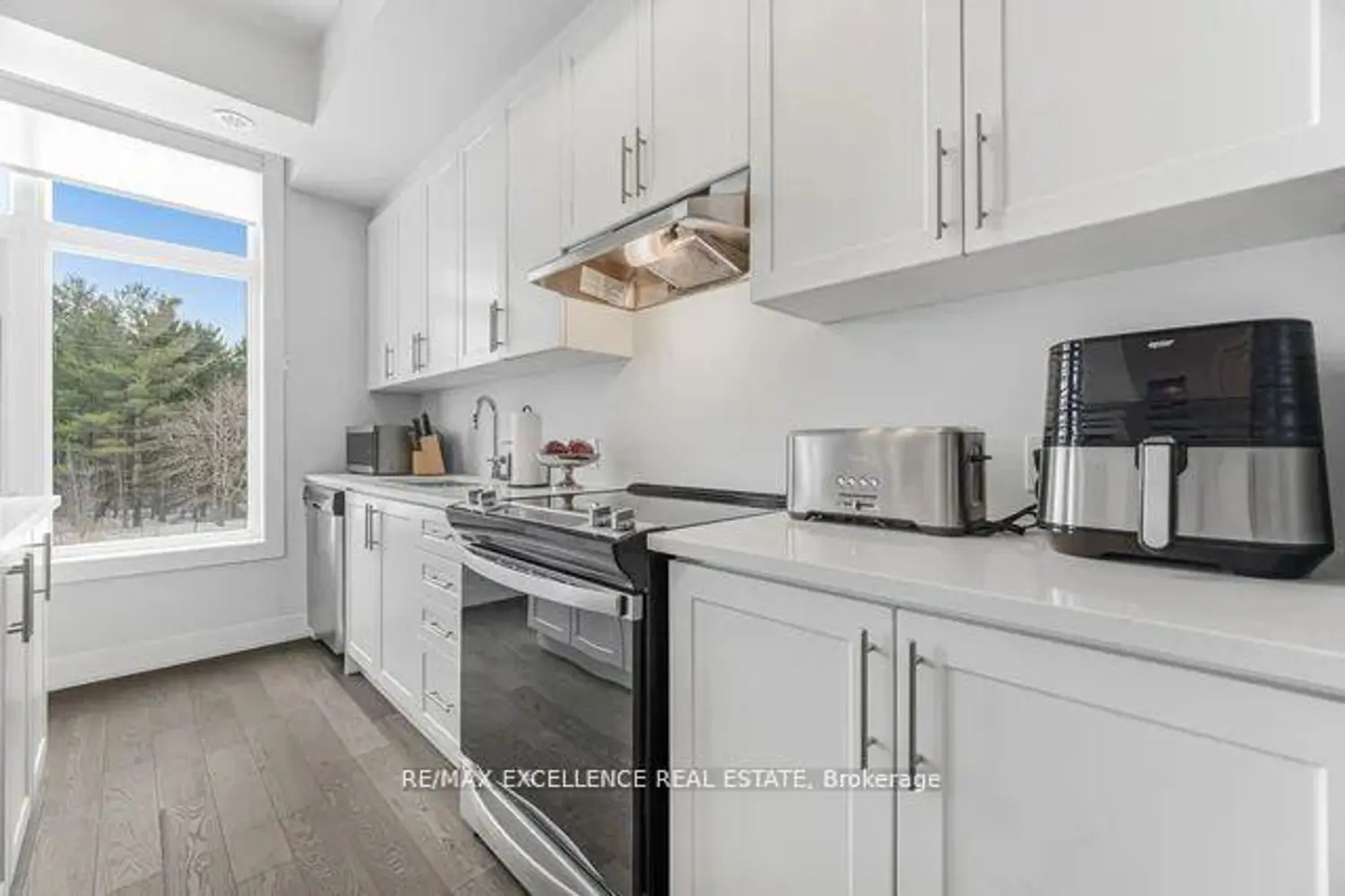 Additional image 6 of 9560 Islington Avenue 214