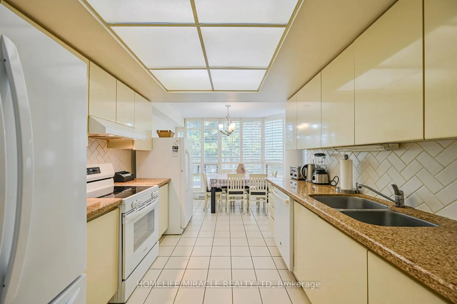 Additional image 16 of 45 Kingsbridge Garden Circle 208
