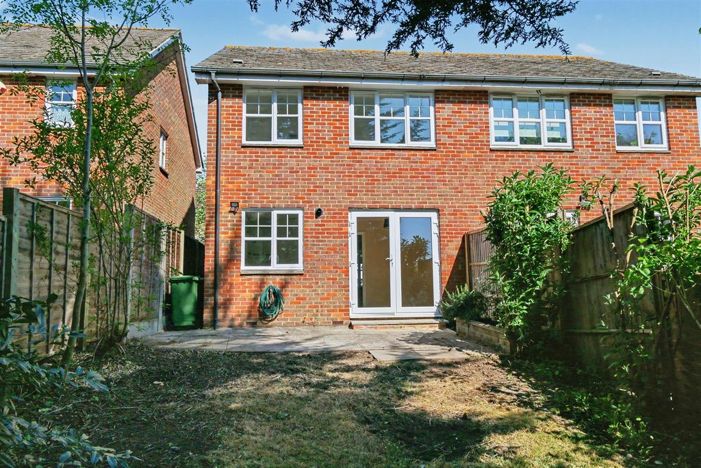 Additional image 10 of 3 bed semi-detached house for saleFielders Way, Shenley WD7