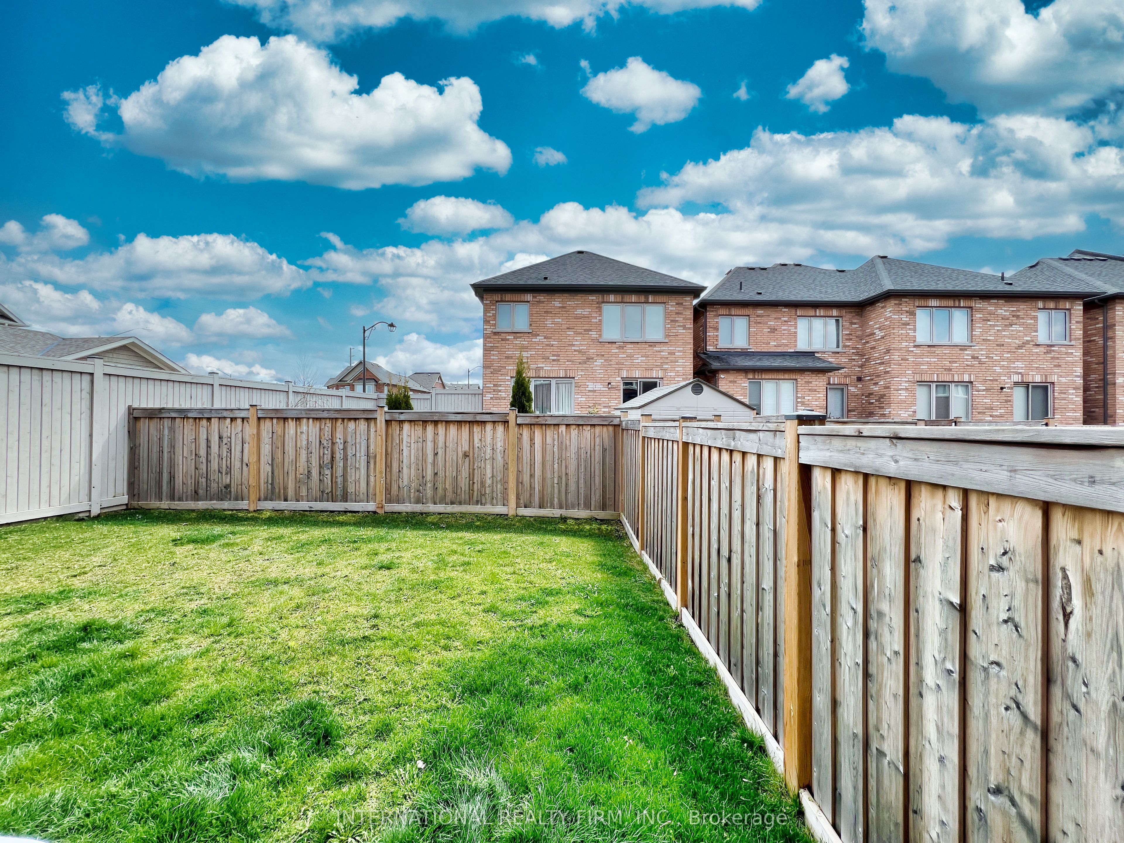 Additional image 4 of 1 Frederick Pearson Street, East Gwillimbury, ON, L0G 1R0