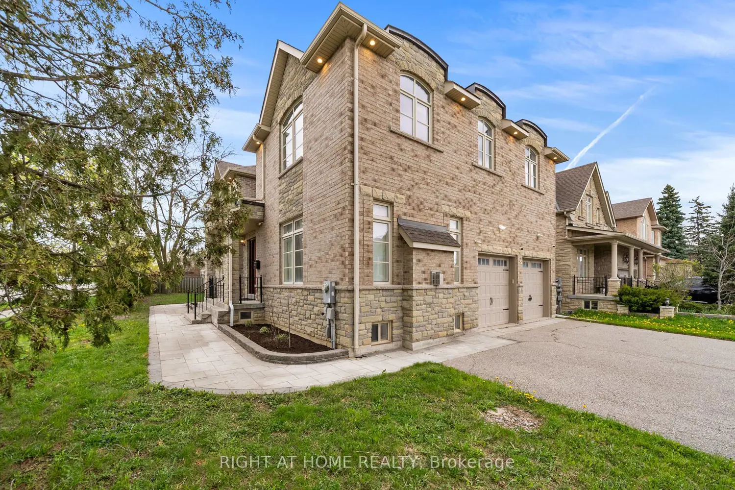 32 Naughton Drive