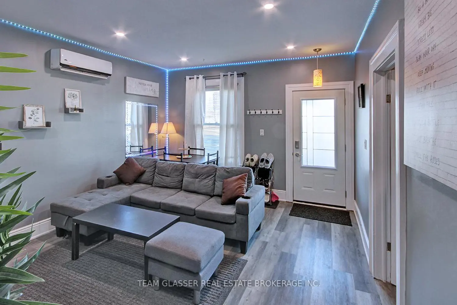 Additional image 4 of 225 Simcoe Street