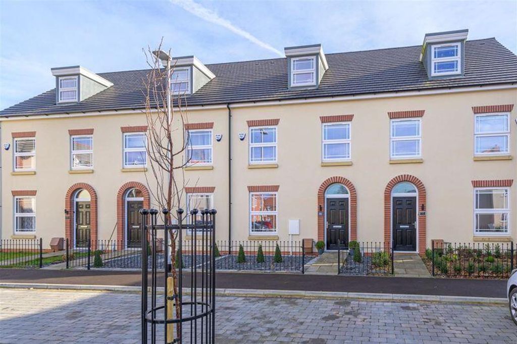 3 bed terraced house to rentDe Montfort Gardens, Boston PE21
