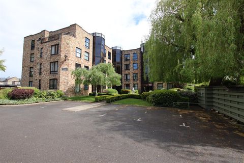 Midsummer Court, Manhattan Drive, Cambridge CB4