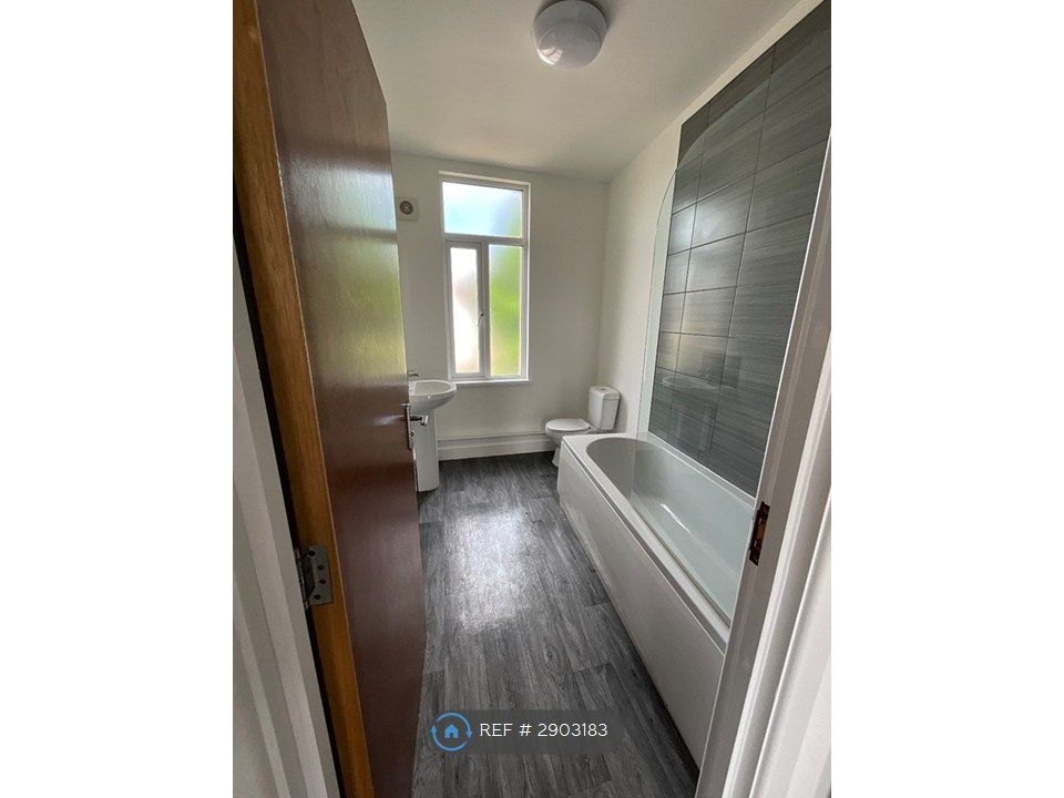 Additional image 6 of 2 bed flat to rentKingsland Crescent, Barry CF63