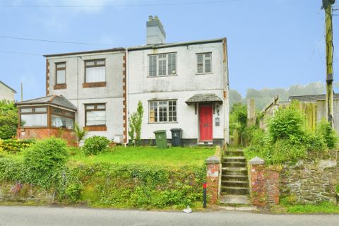 Merafield Road, Plympton PL7