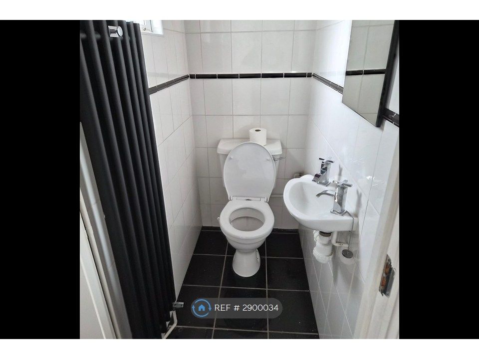 Additional image 14 of 4 bed detached house to rentHinckley Road, Nuneaton CV11