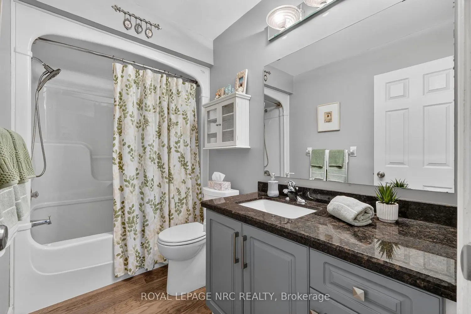 Additional image 5 of 381 Albany Street