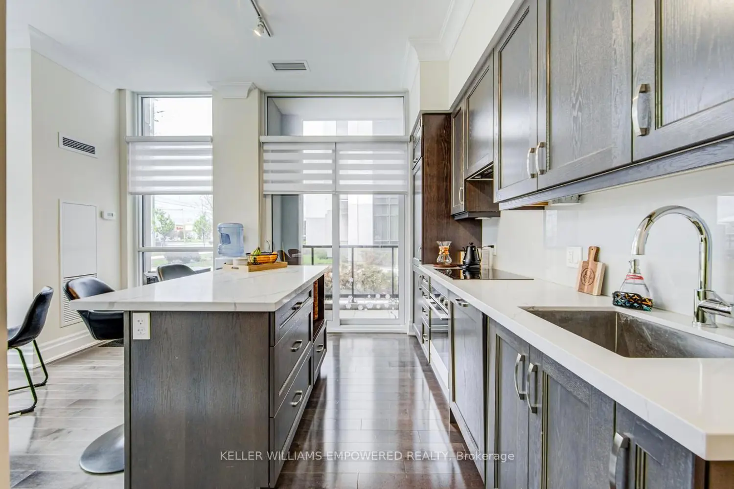 Additional image 3 of 9075 Jane Street 116